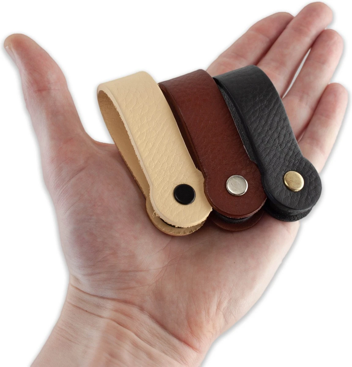 Brute Strength - Leren Magneet Theedoekhaak - Zwart - 2 Stuks - Ophanghaakje - Keukendoekhaakje - Handdoekhaakje - Handdoeklus - Handdoekhanger - Handdoekhaak - Magnetisch 6 Brute Strength - Leren Magneet Theedoekhaak - Zwart - 2 Stuks - Ophanghaakje - Keukendoekhaakje - Handdoekhaakje - Handdoeklus - Handdoekhanger - Handdoekhaak - Magnetisch - Afbeelding 4