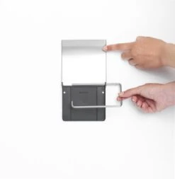 Brabantia ReNew WC Rolhouder - Met Klep - Brilliant Steel -Merkloos Shop 1171x1200 1