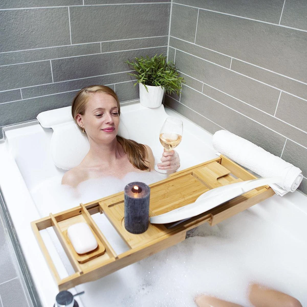 LifeGoods Badplank - Uitschuifbaar - Voor In Bad - 74.5 Tot 108.5 Cm - Met Houder - Hout 7 LifeGoods Badplank - Uitschuifbaar - Voor In Bad - 74.5 Tot 108.5 Cm - Met Houder - Hout - Afbeelding 5