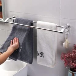 Merkloos Decopatent® Dubbele Handdoekrek - Handdoekhouder 2 Haken - Badkamer - Keuken - Zonder Boren - Handdoekenstang - Handdoekenrek -Merkloos Shop 1200x1200 533