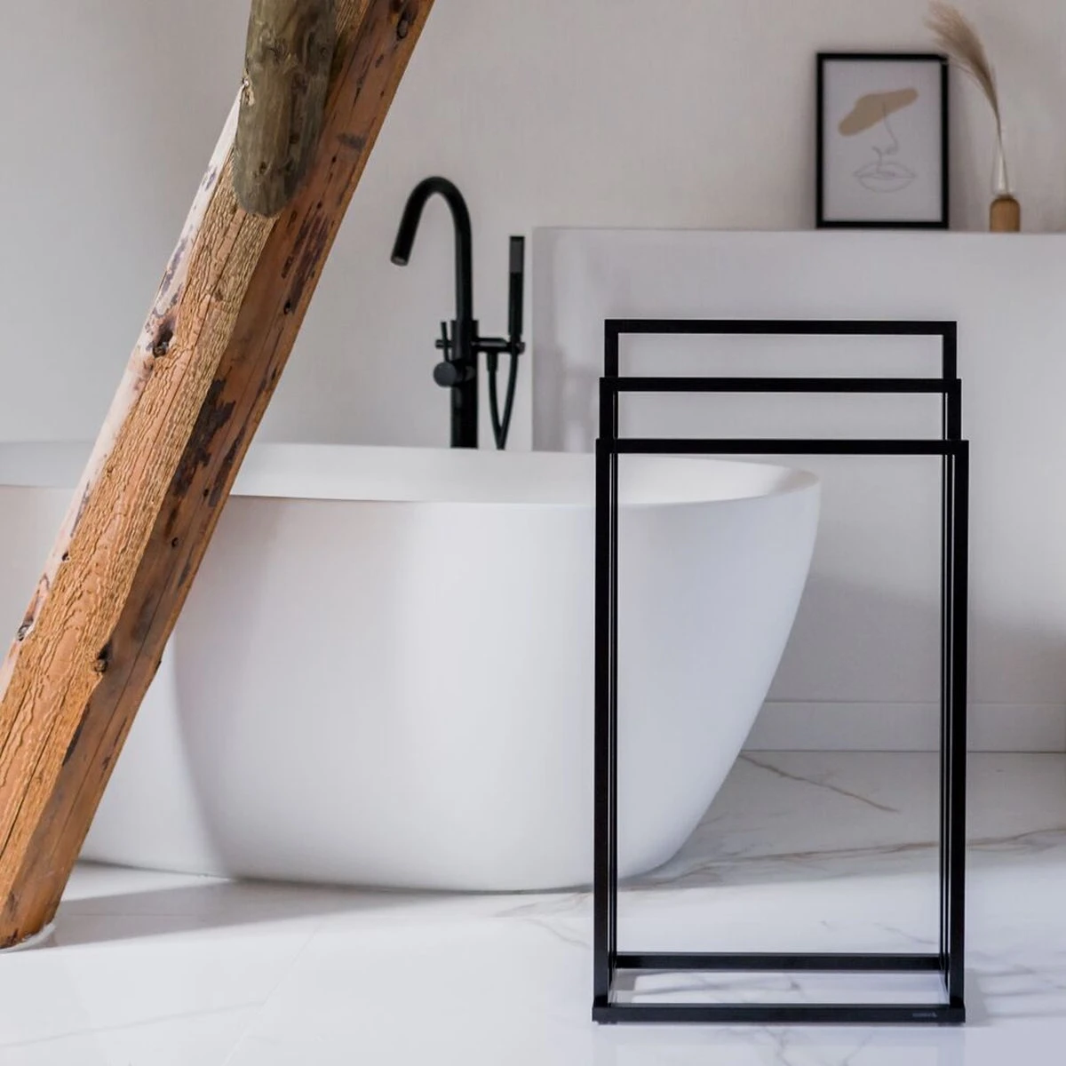 Sealskin Tube - Handdoekrek Vrijstaand - Zwart 10 Sealskin Tube - Handdoekrek Vrijstaand - Zwart - Afbeelding 8