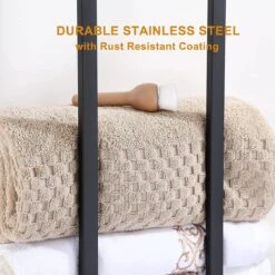 Handdoekrek - 70 Cm - RVS - Handdoekhouder BaderiQ Paris Large - MODEL 2023 - Schroeven Of Plakken - Handdoekenhouders - Handdoekhaak - Handdoek Organizer - Rvs Mat Zwart Poedercoating - Large H70xB20xD14 - Ook Beschikbaar In 40 Cm -Merkloos Shop 1200x1200 852