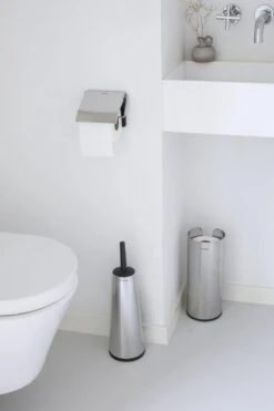Brabantia ReNew WC Rolhouder - Met Klep - Brilliant Steel -Merkloos Shop 800x1200 10
